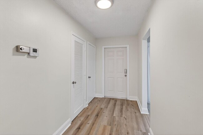 Building Photo - 21682 Cypress Rd