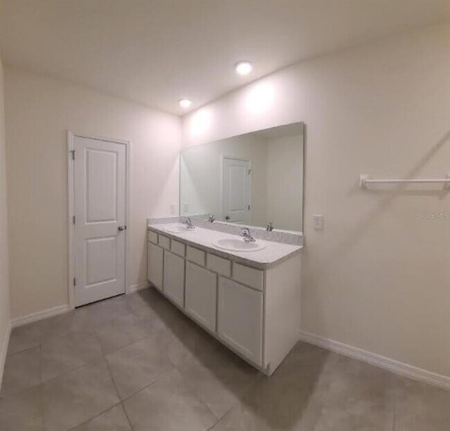 Building Photo - 7768 Cypress Walk Dr