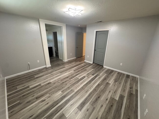Building Photo - Lovely Home for rent in Hanford,Ca