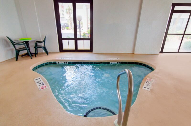 Building Photo - 2500 N Ocean Blvd