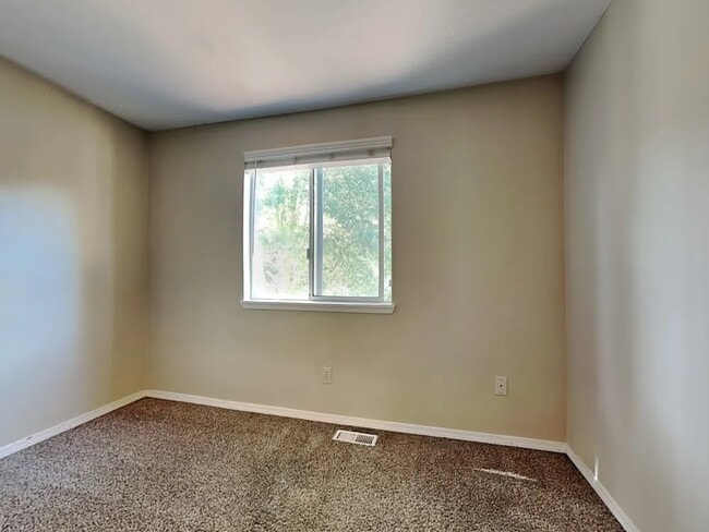 Building Photo - 833 SW 313th Ct