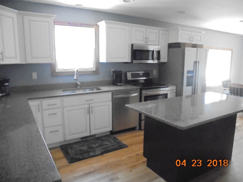 Building Photo - 7 Jachim Pl