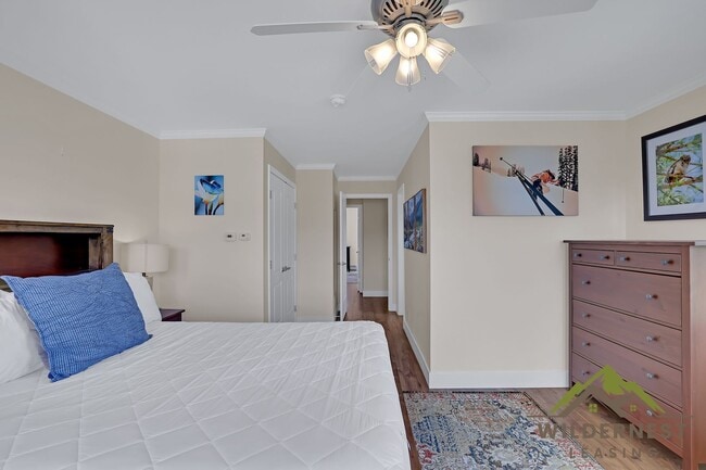 Building Photo - Winter Rental- HOT TUB, Quiet townhome with hot tub and two living areas
