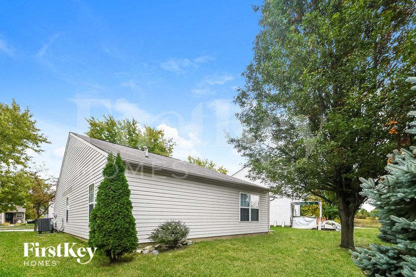 Building Photo - 6738 Wimbledon Dr