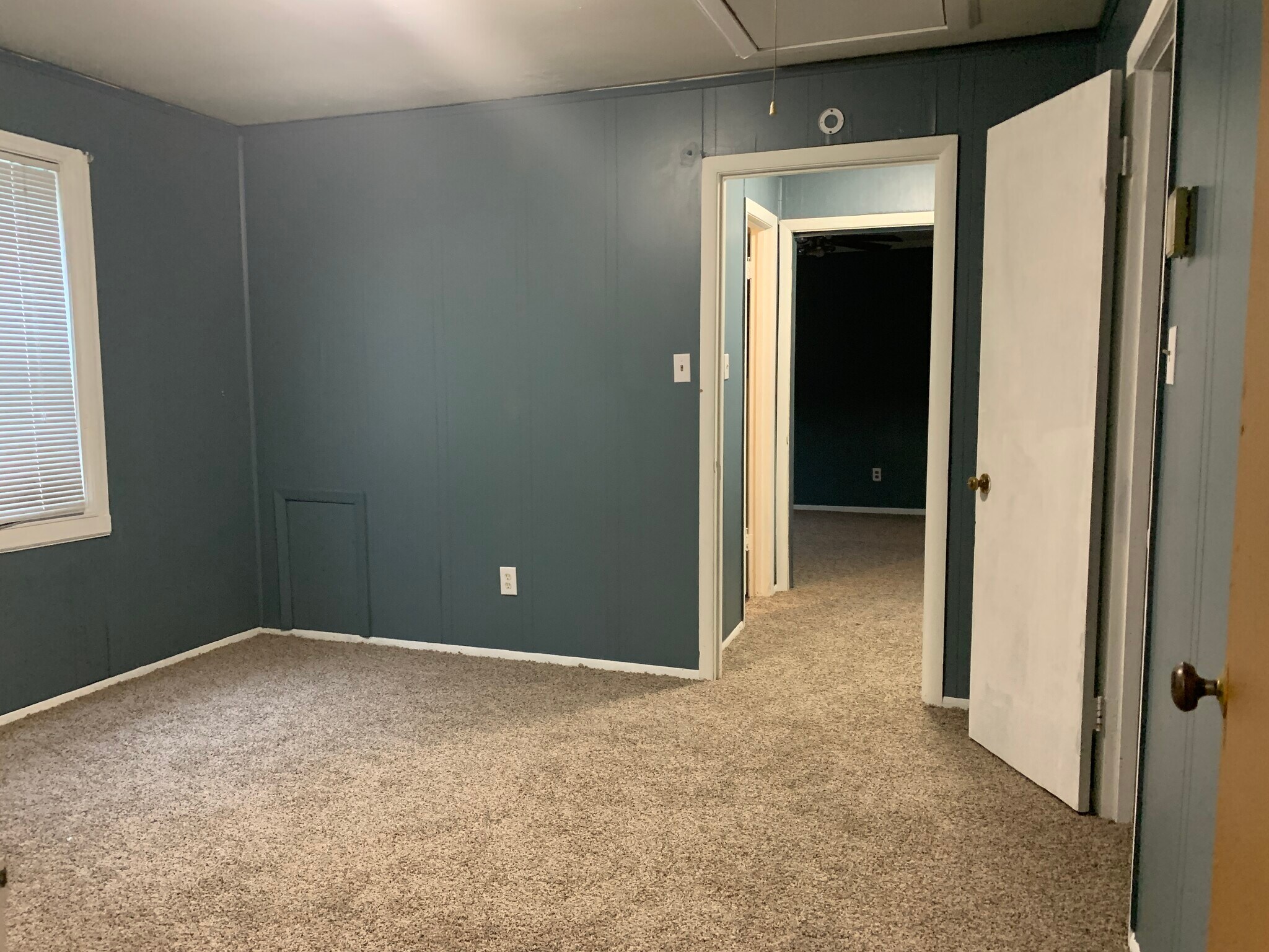 Building Photo - 2367 Hunter Ave