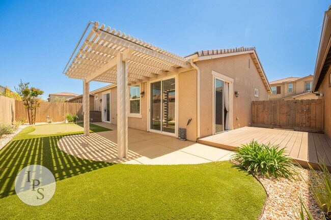 Primary Photo - Copper Eastside Home, 2BR/2BA, CUSD, Gated...