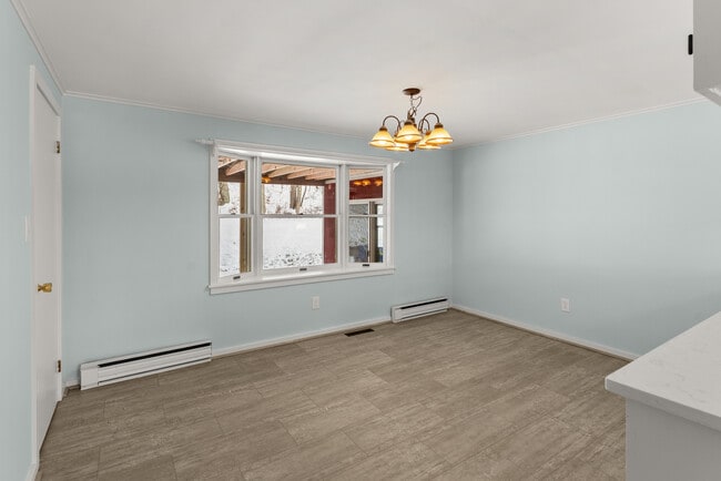 Building Photo - 52B Fuller Mountain Rd