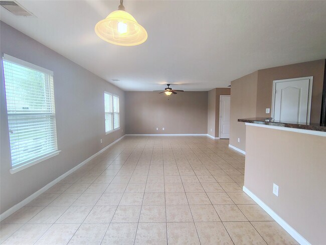 Building Photo - 1206 Larks Trace Ln