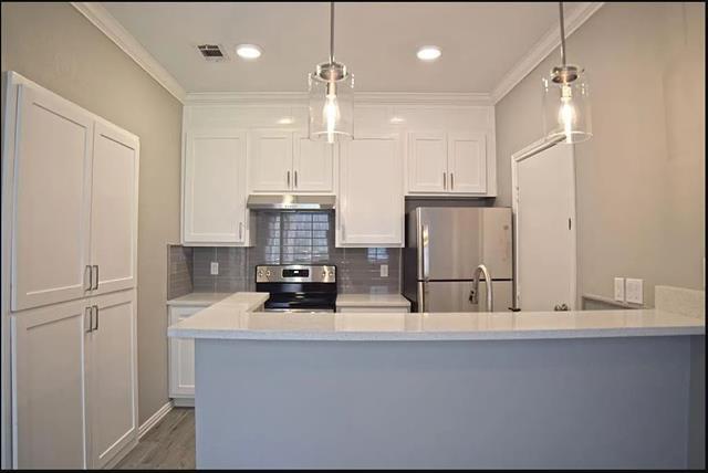 Building Photo - 7340 Skillman St