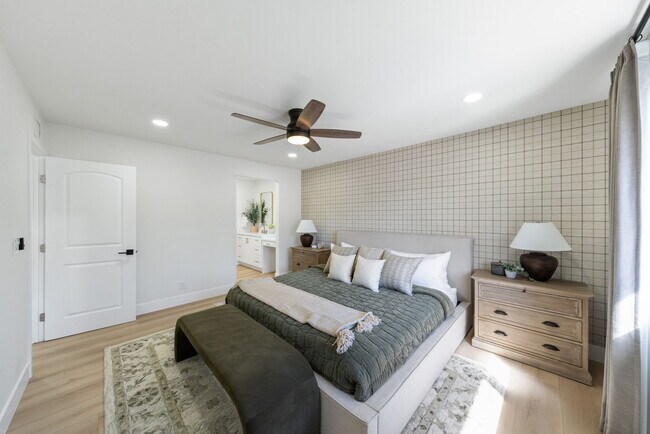 Building Photo - 2636 Vista Del Oro