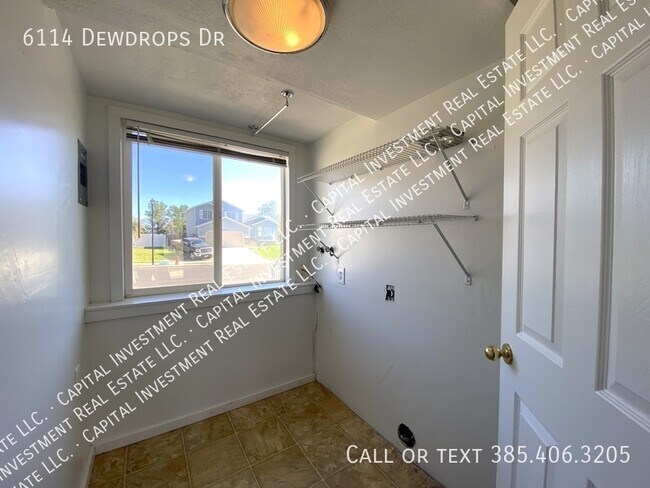 Building Photo - 6114 Dewdrops Dr