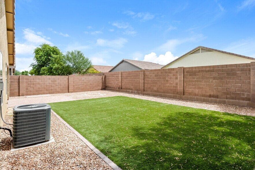 Building Photo - 35515 N Belgian Blue Ct