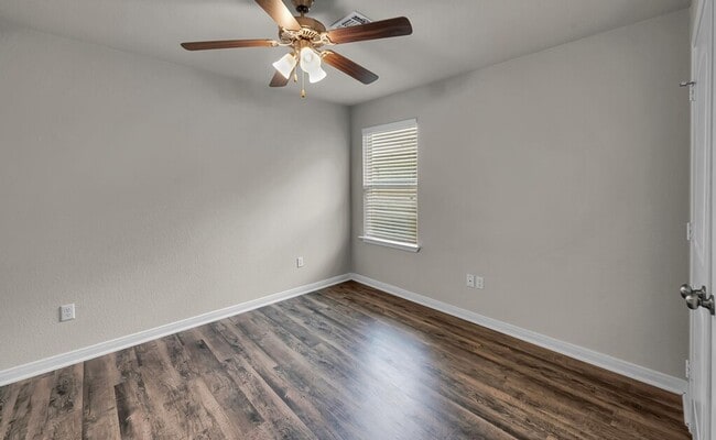 Building Photo - 1120 Merganser Way