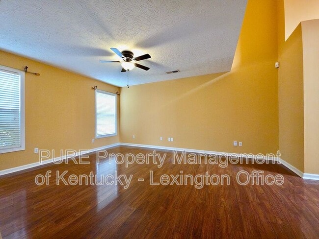 Building Photo - 2909 Mahala Ln