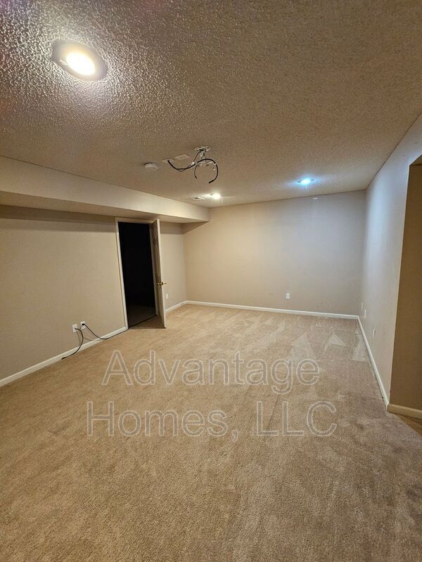 Building Photo - 14117 Parkhill Ln