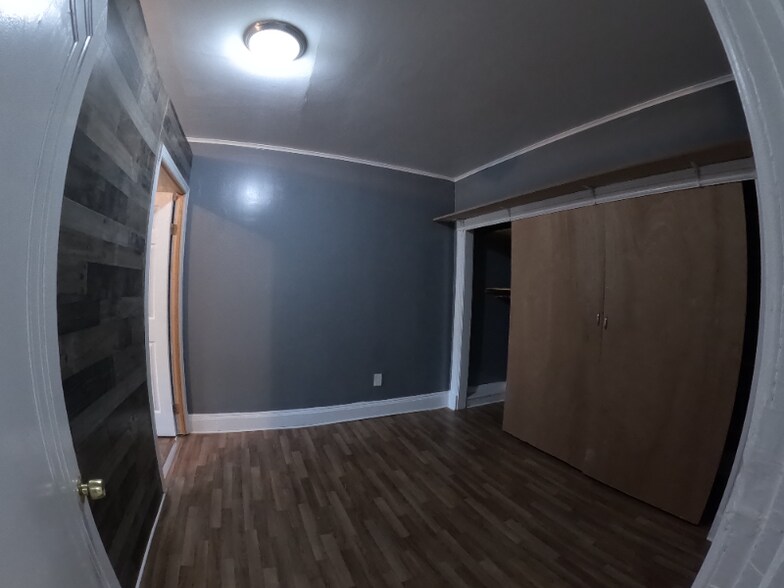 Building Photo - 61 Poplar St