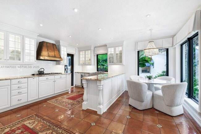 Building Photo - 56 S Hibiscus Dr