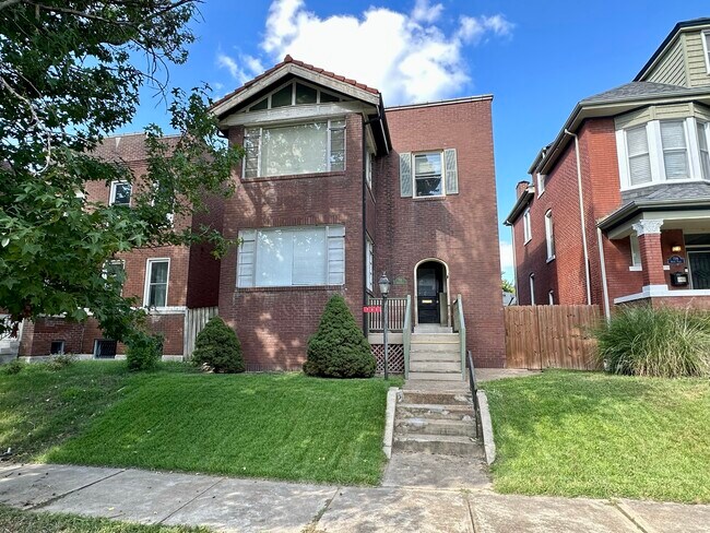 Primary Photo - 735 Dover Pl