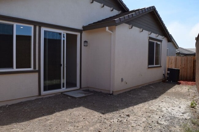 Building Photo - 1429 Cheetah St