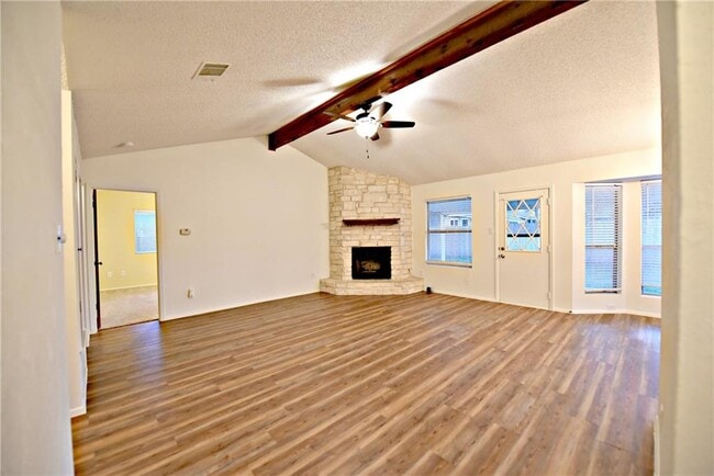 Building Photo - 805 Lone Tree Ct