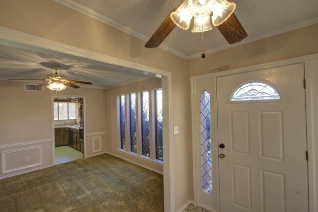 Building Photo - 7890 Blackman Ferry Rd