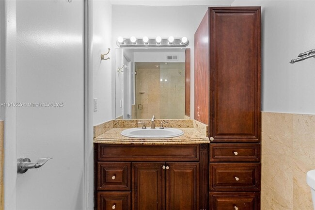 Building Photo - 7003 Crown Gate Ct