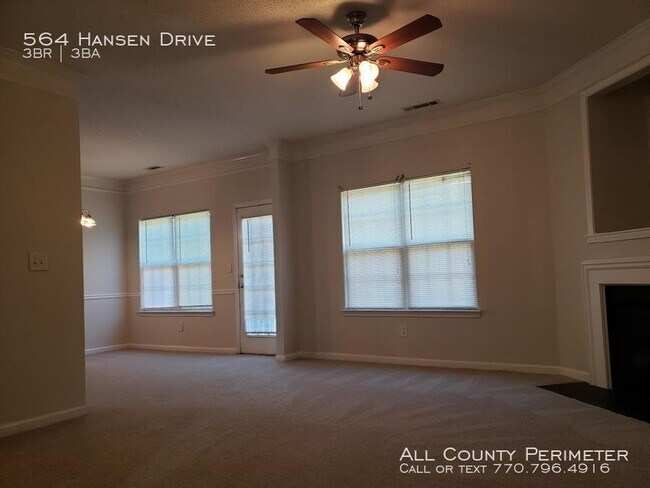 Building Photo - 3 Bedroom 3 Bath in a GREAT community