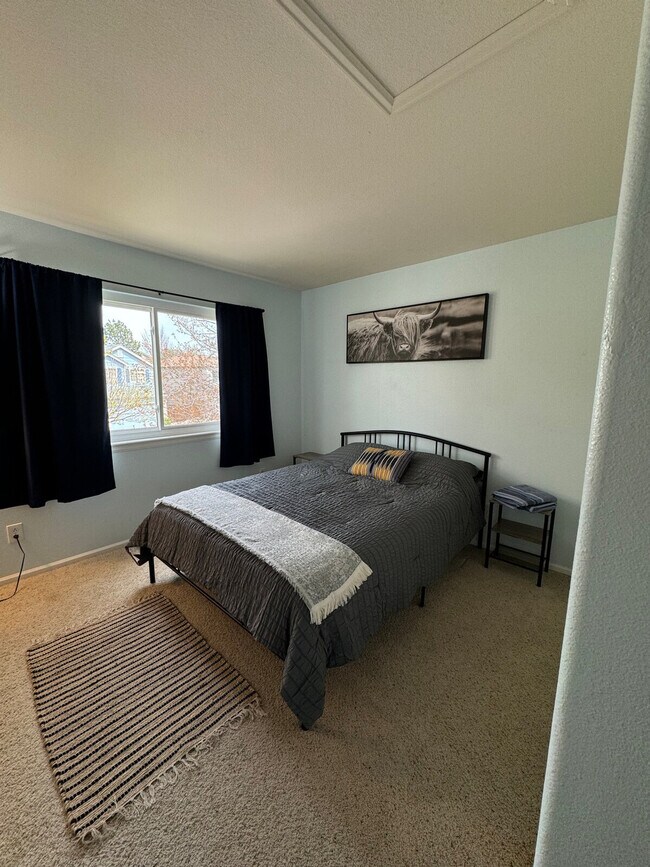 Building Photo - 5494 S Picadilly St