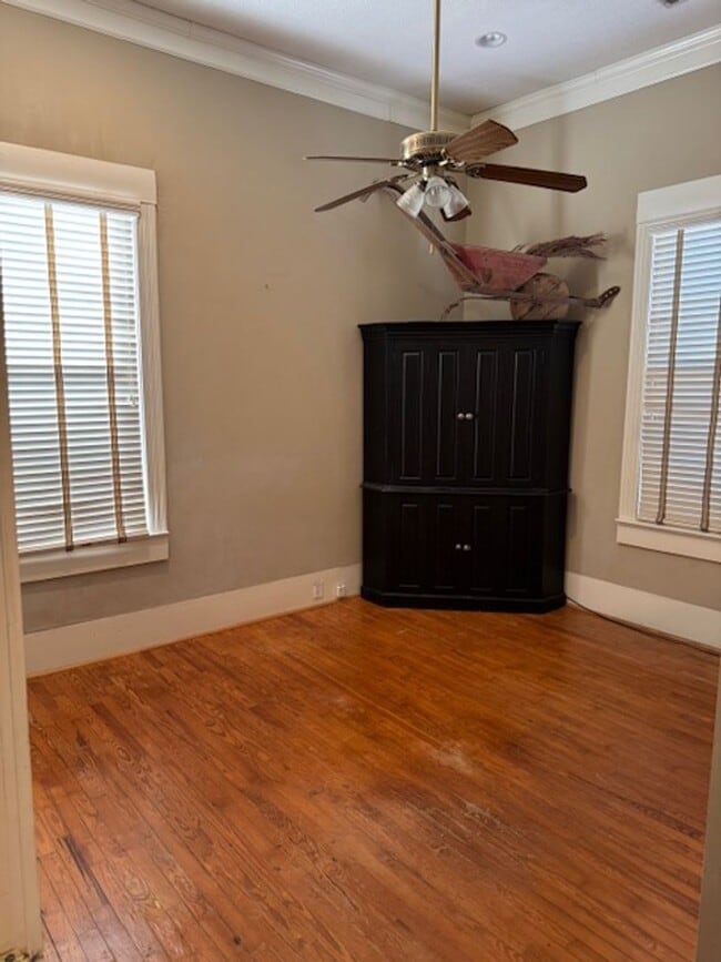 Building Photo - 416 W Montgomery St