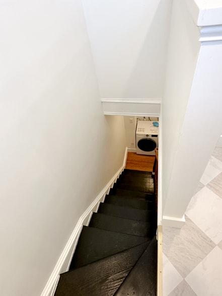 Building Photo - 1033 Tasker St