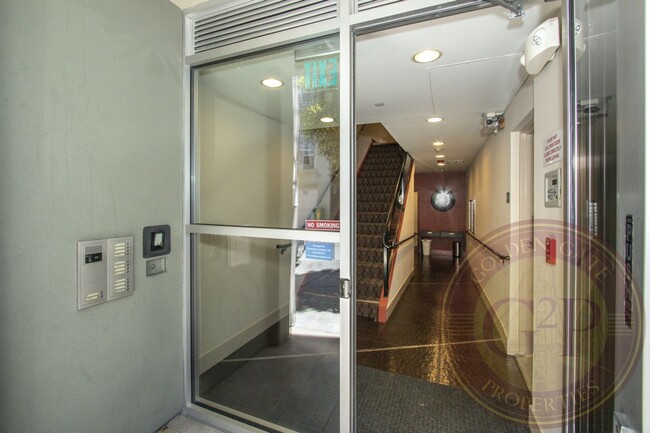 Building Photo - SoMa - 1 BR, 1 BA Condo 569 Sq. Ft. - 3D V...