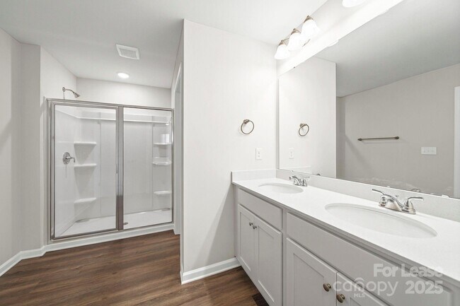 Building Photo - 133 Pumice Dr