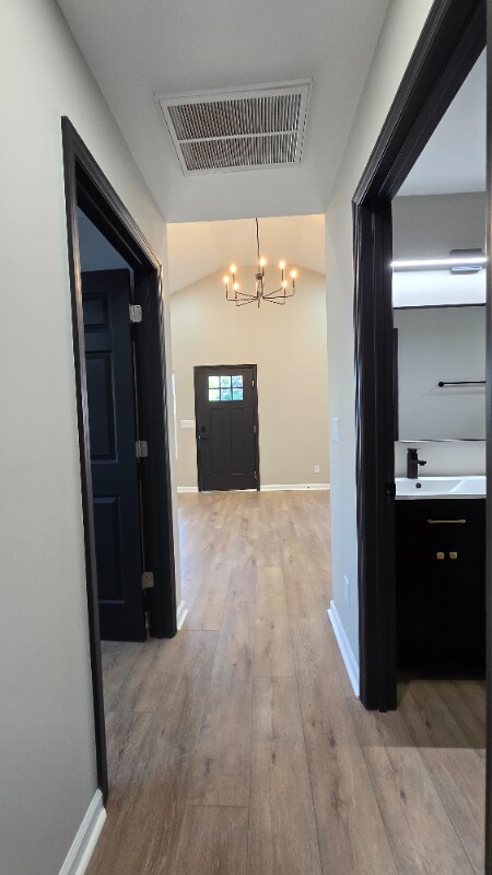 Building Photo - 804 Martin St