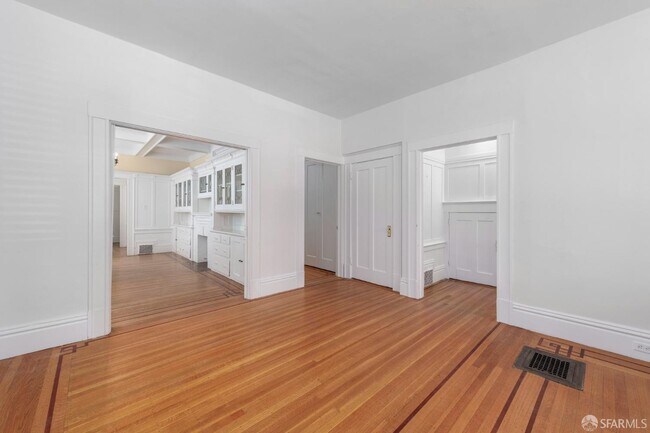 Building Photo - 3877 Jackson St