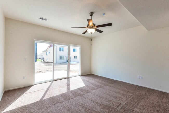 Building Photo - 476 Havenbrook Dr