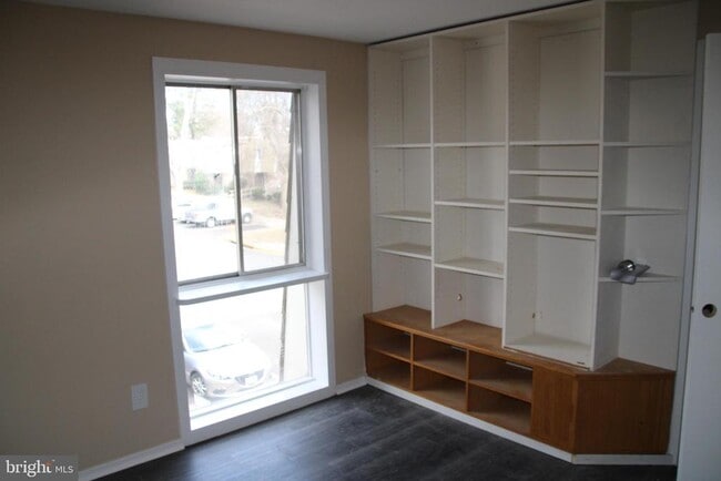 Building Photo - 10308 Watkins Mill Dr