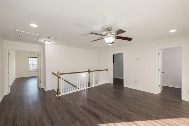 Building Photo - 2341 Attewood Dr