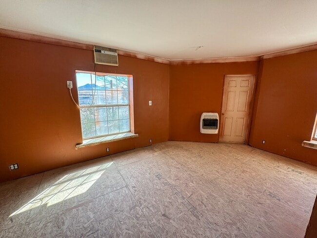 Building Photo - 400 N Smiling Dog Trail