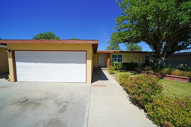 Building Photo - 45339 11th St W