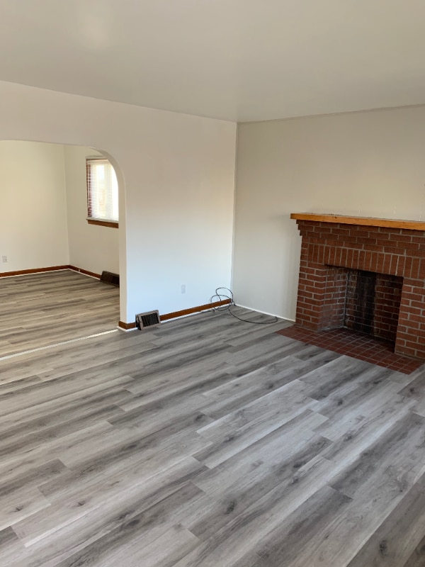 Building Photo - 282 W 42nd St