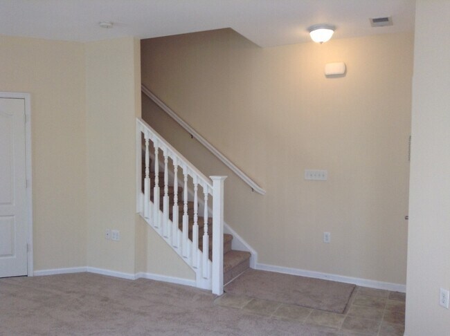 Building Photo - The Villas at Bellamy