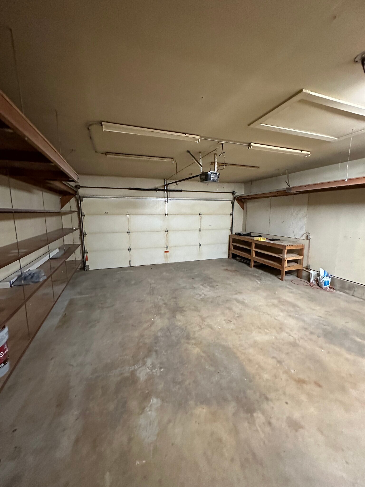 Building Photo - 301 N Morgan Dr