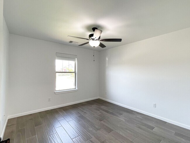 Building Photo - 3424 NW 159th Terrace