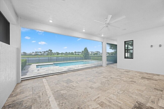 Building Photo - 15664 Merritt Dr
