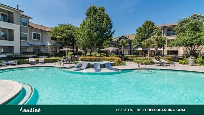 Building Photo - 420 W Slaughter Ln