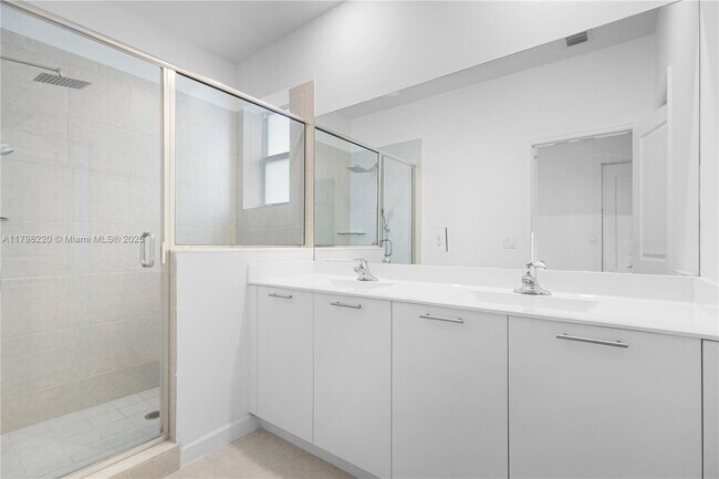 Building Photo - 2388 NW 130th Ter