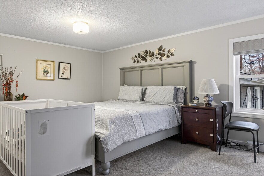 Building Photo - 80 Algonquin Dr