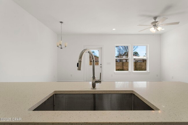 Building Photo - 7007 Patronis Dr