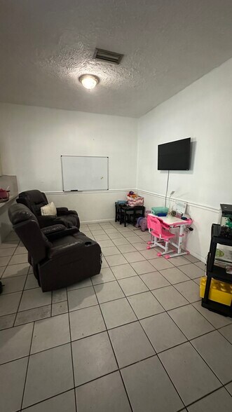 Building Photo - 20456 SW 92nd Ct