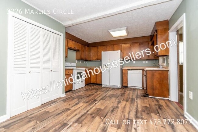 Building Photo - 3226 Marlies Cir